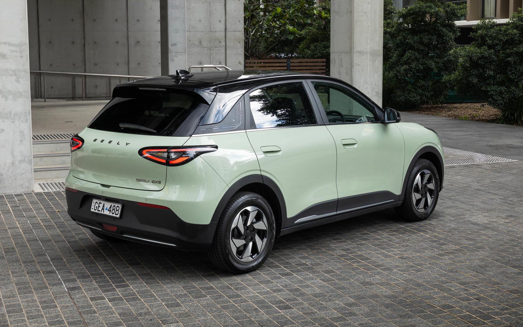 ���� Geely EX2 