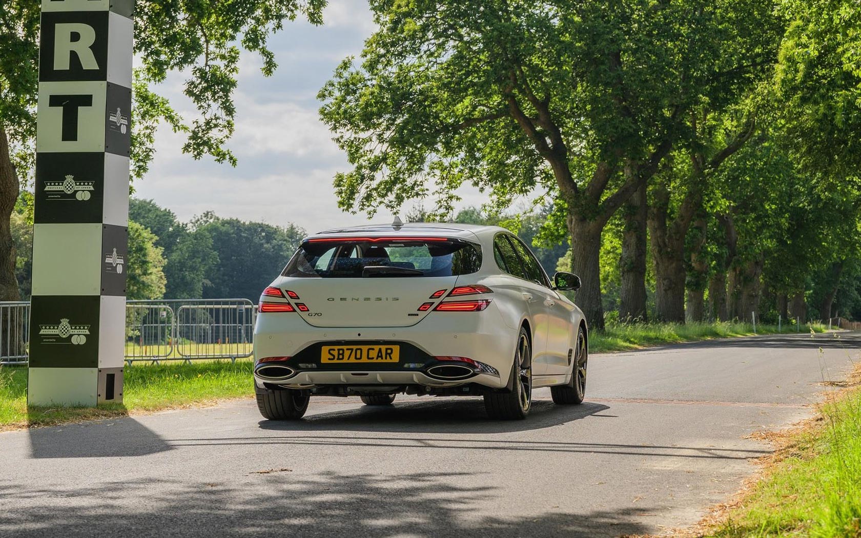  Genesis G70 Shooting Brake 