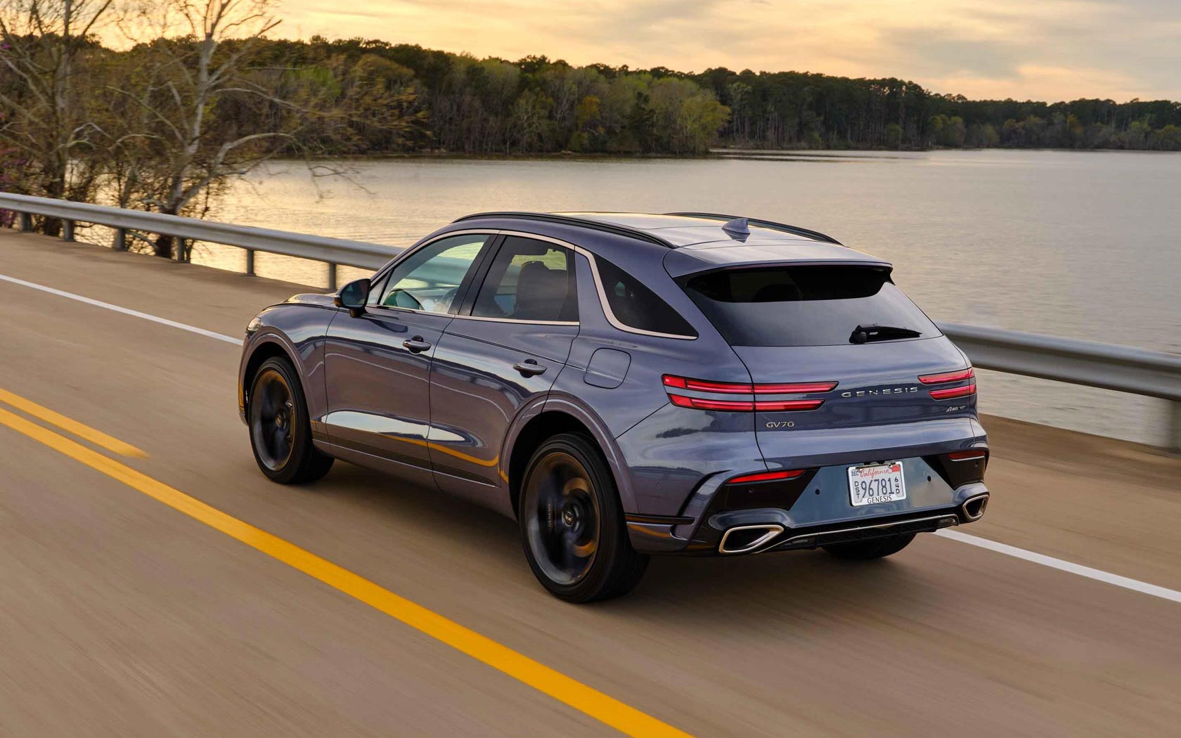  Genesis GV70 