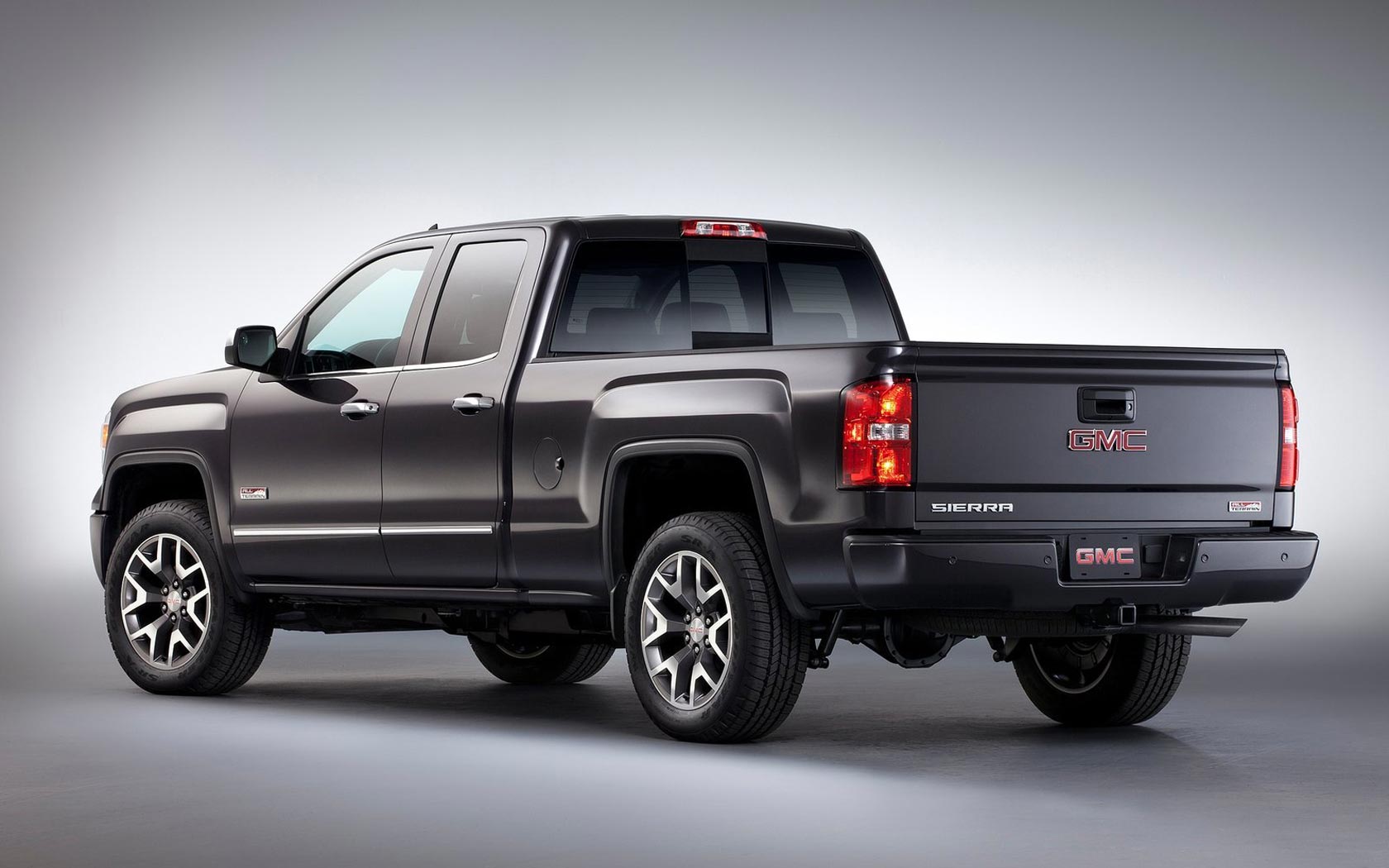  GMC Sierra (2013-2018)