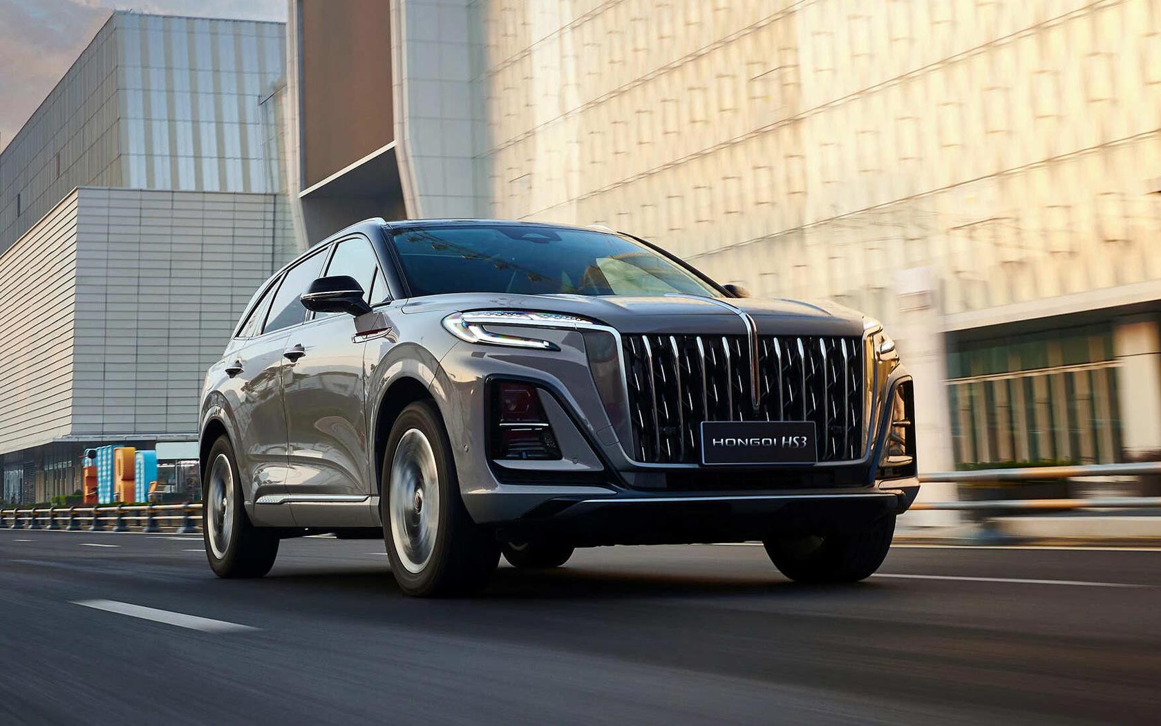 ���� Hongqi HS3 