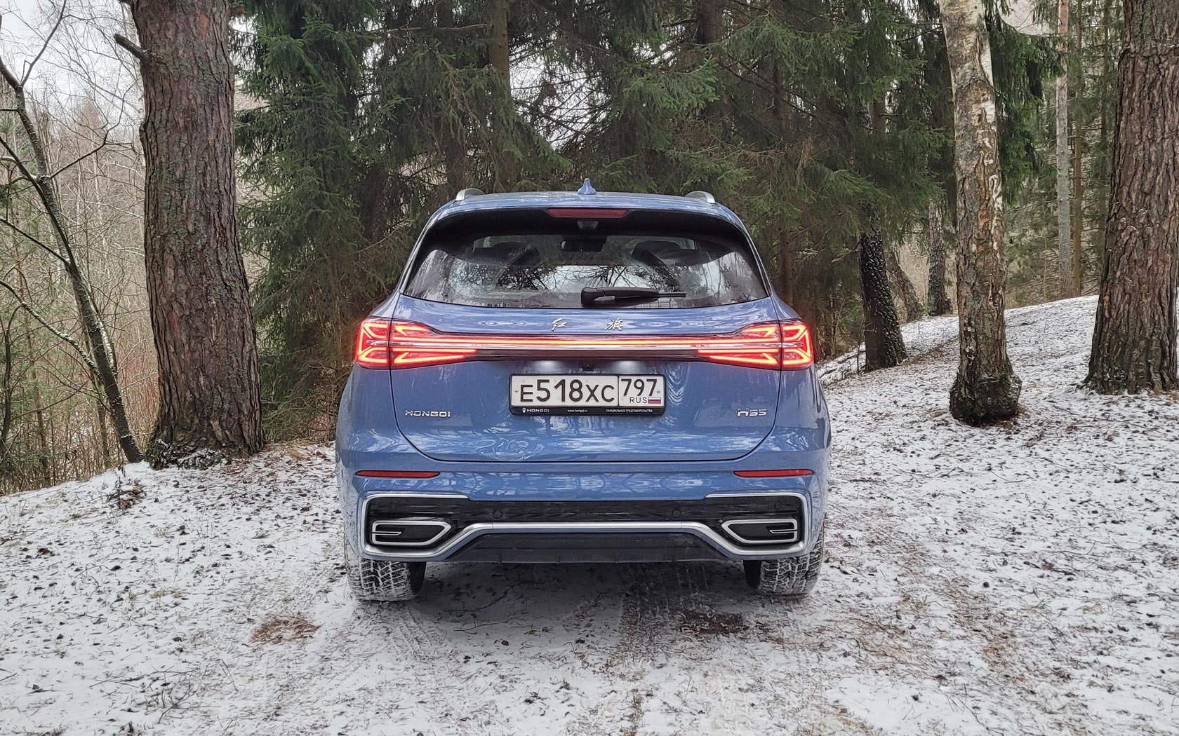 ���� Hongqi HS5 