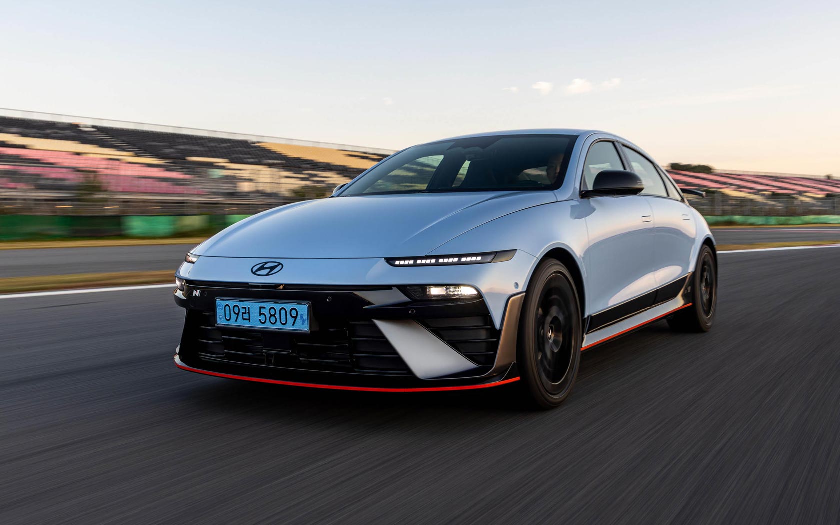 ���� Hyundai Ioniq 6 N 