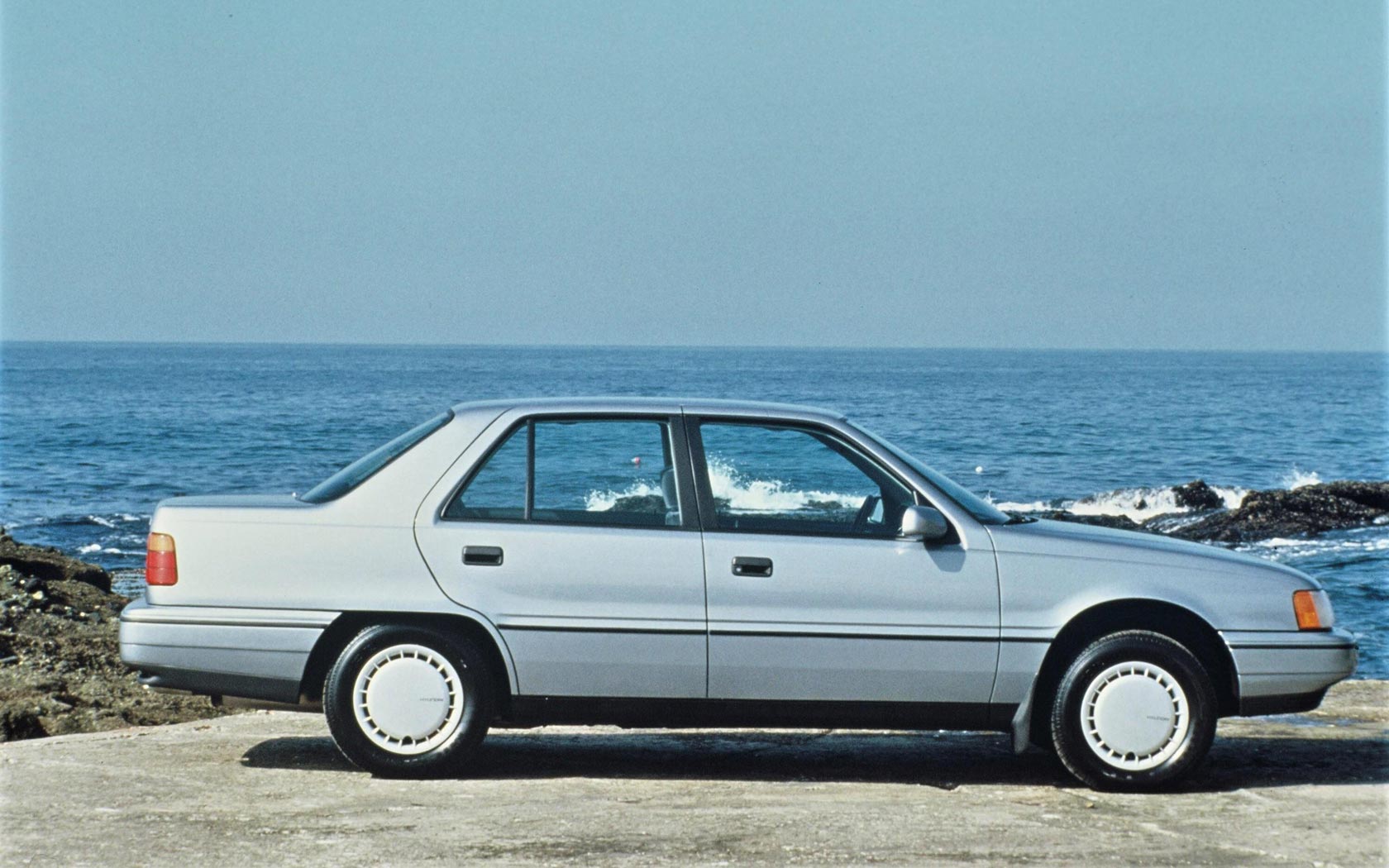 ���� Hyundai Sonata (1988-1993)