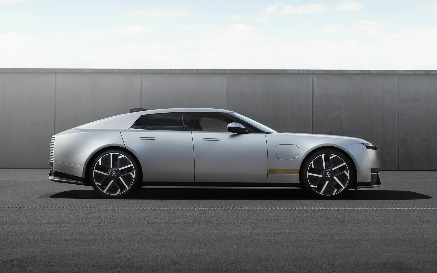 ���� Jaguar Type 01 
