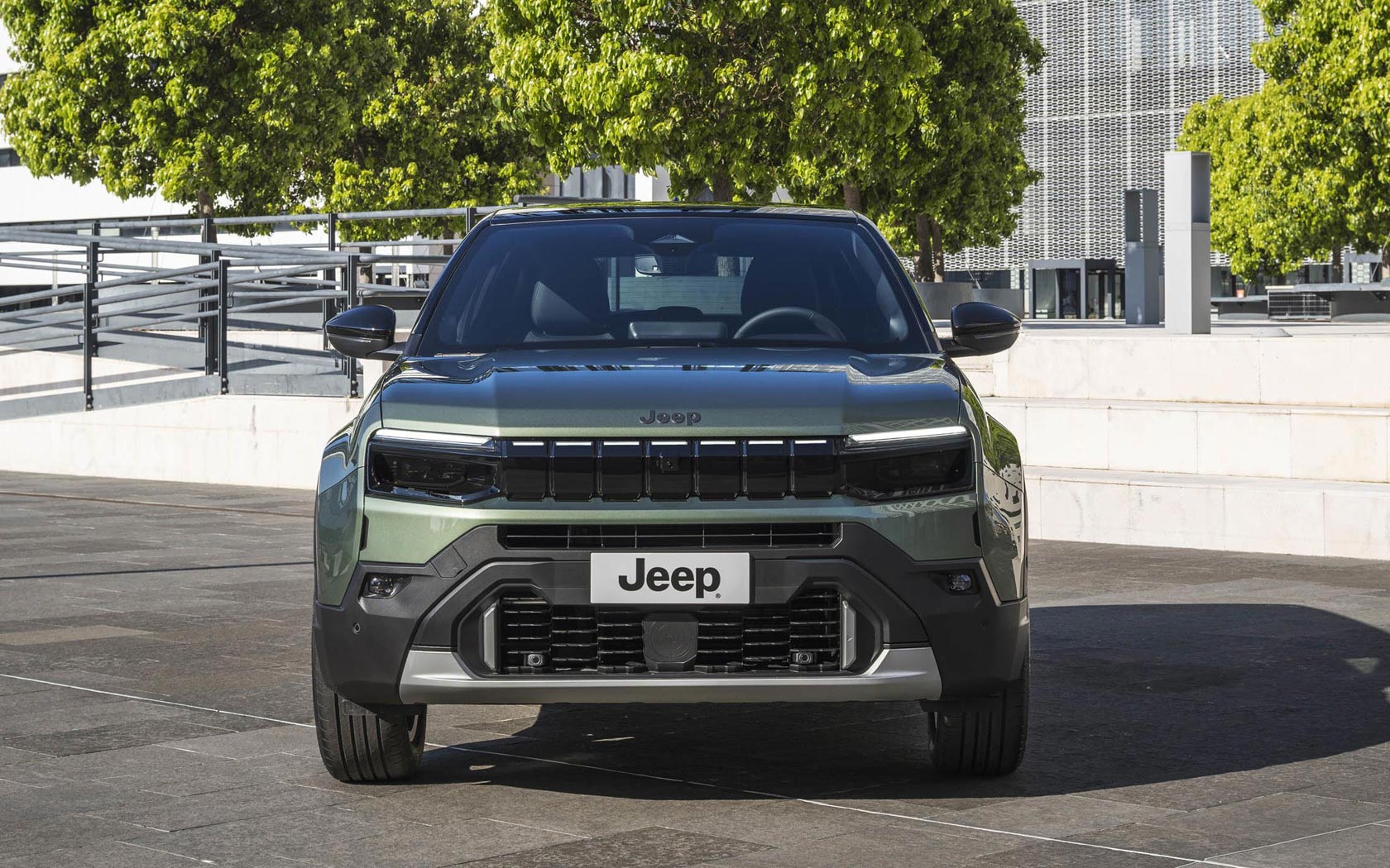 ���� Jeep Avenger 