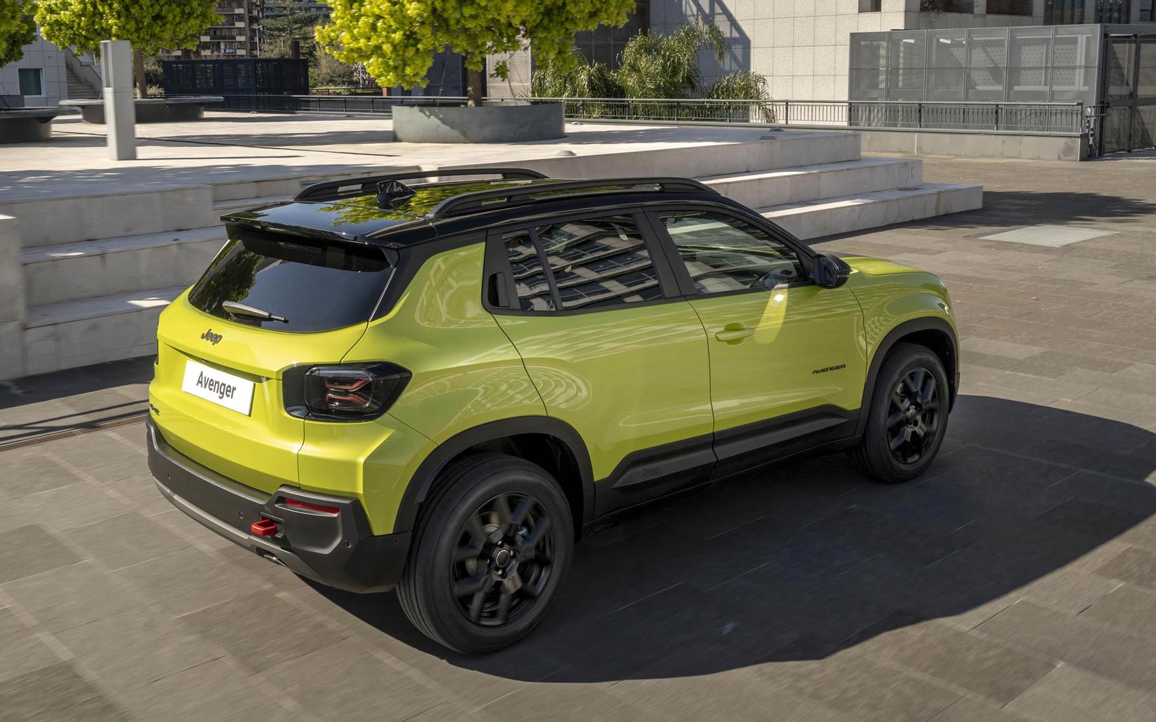 ���� Jeep Avenger 4xe 