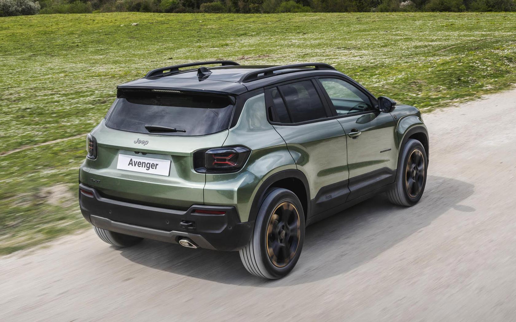 ���� Jeep Avenger 4xe 