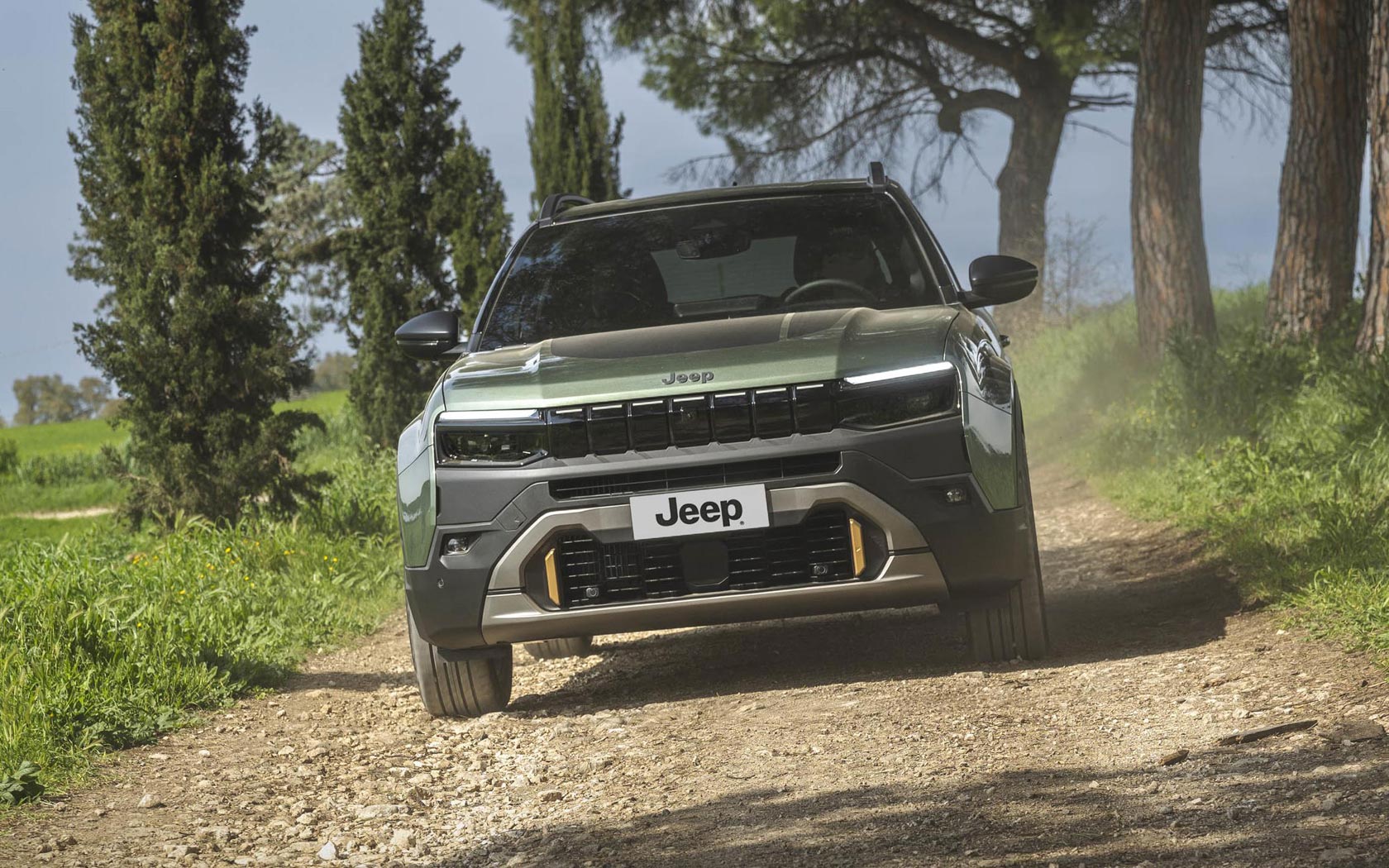 ���� Jeep Avenger 4xe 