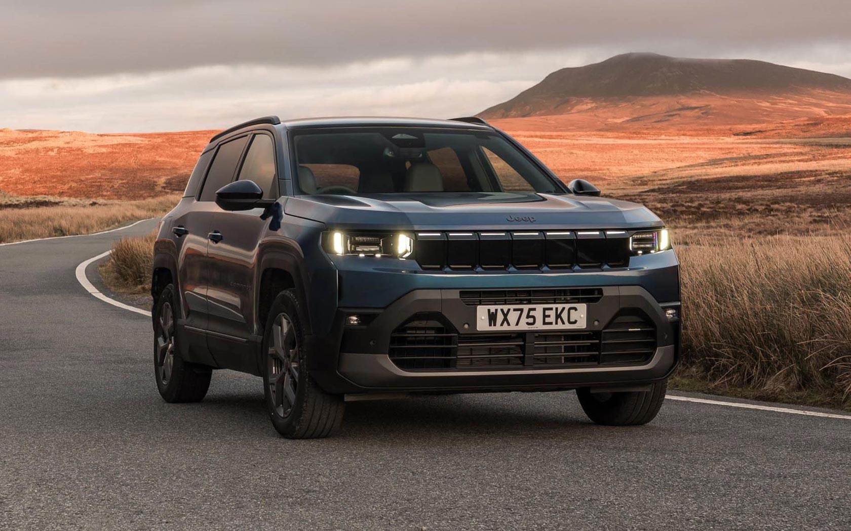 ���� Jeep Compass 2025 