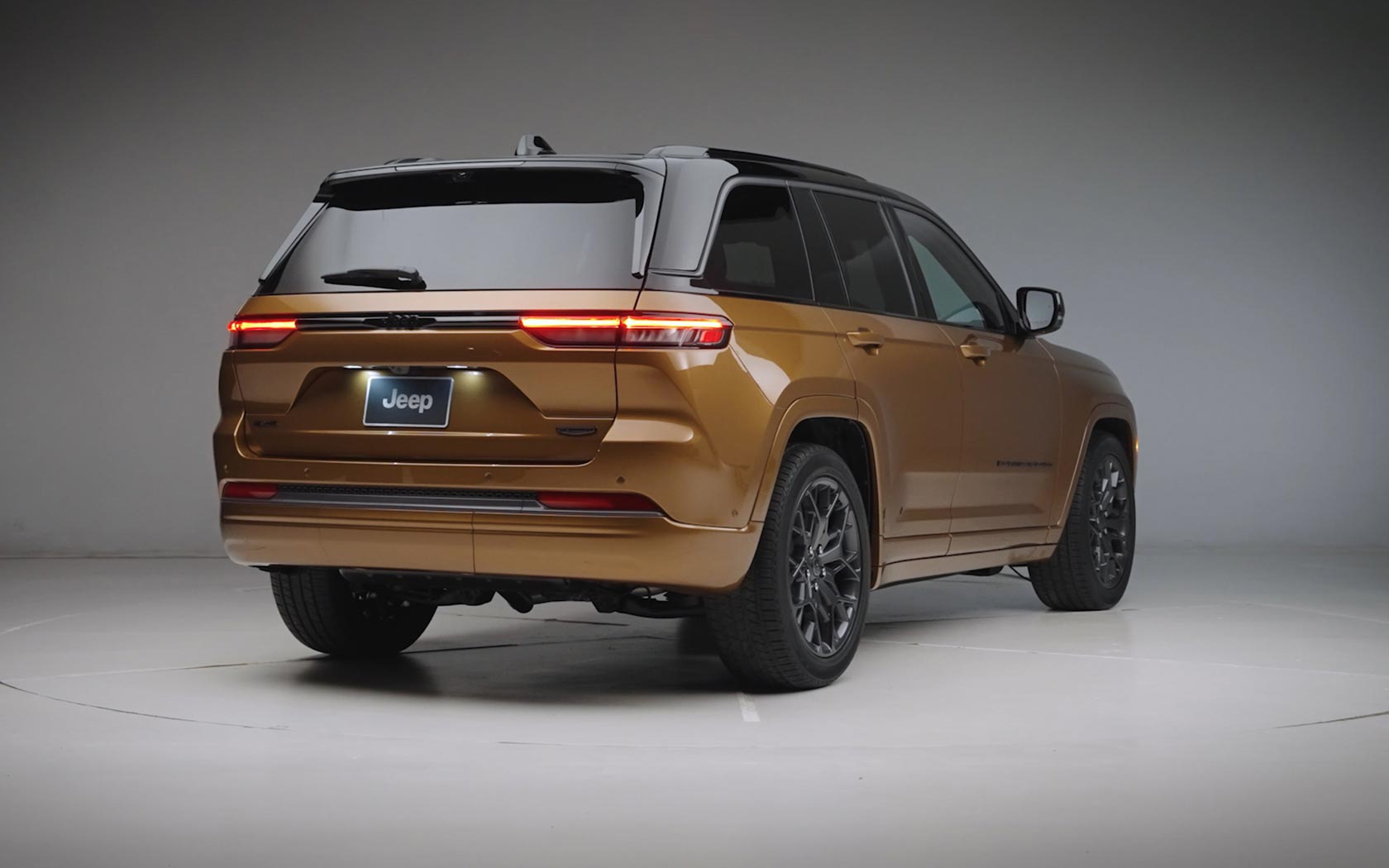 ���� Jeep Grand Cherokee 