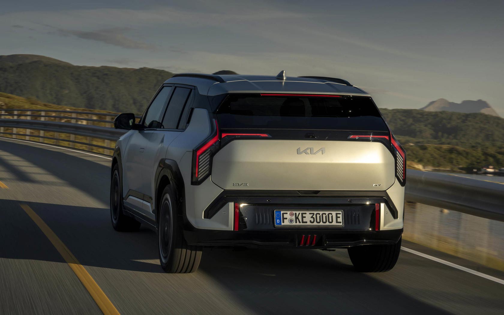 ���� Kia EV3 GT 