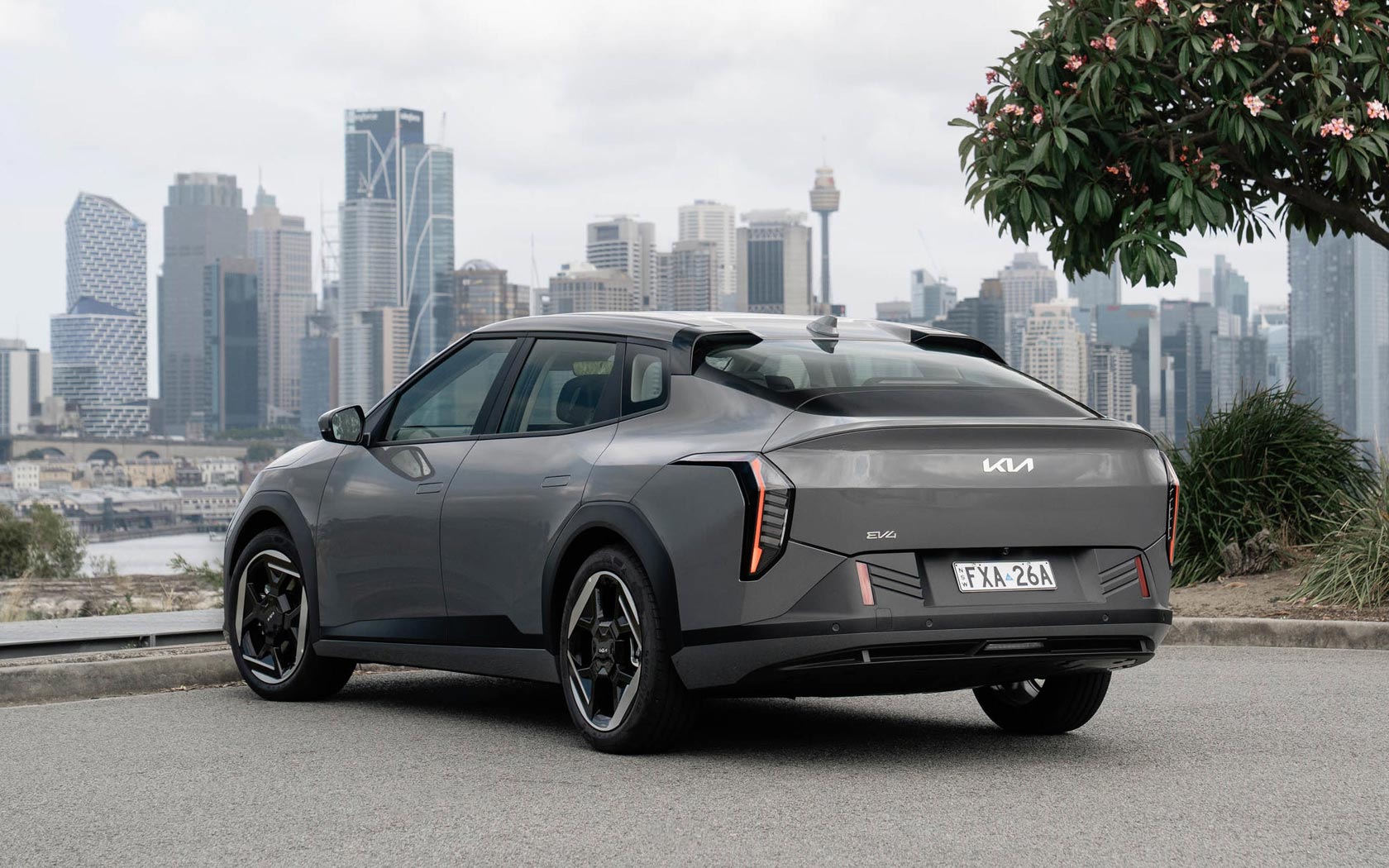 ���� Kia EV4 Sedan 