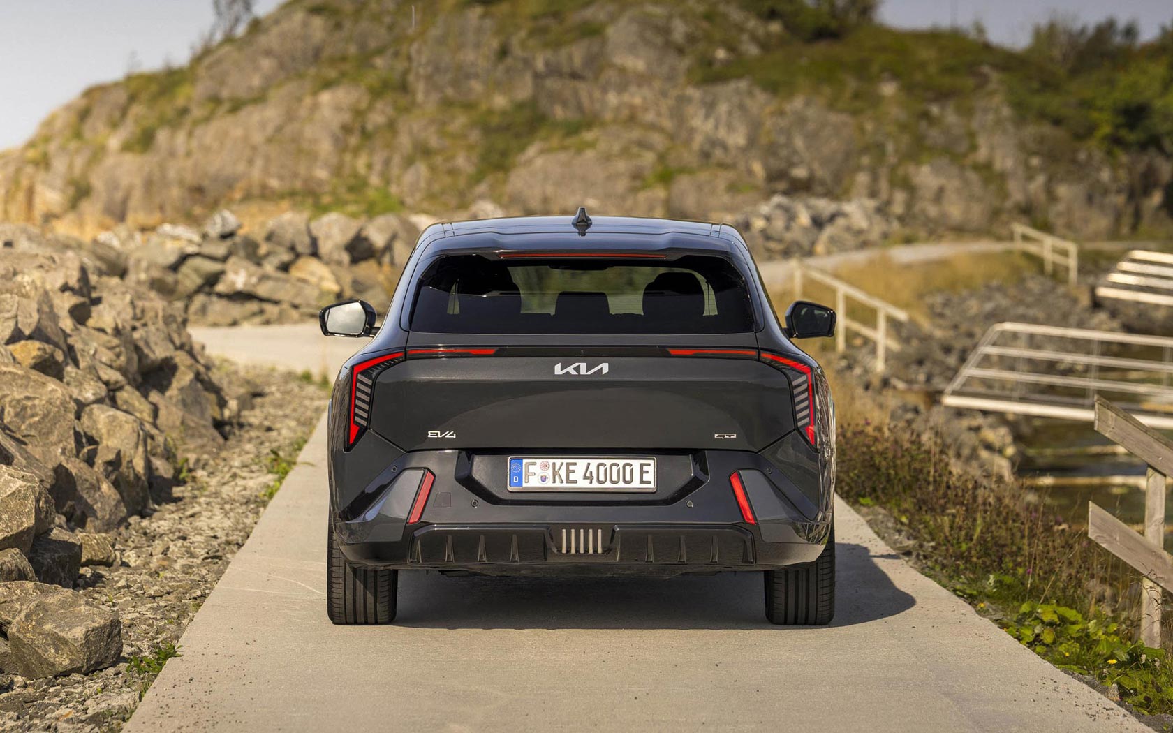 ���� Kia EV4 GT 