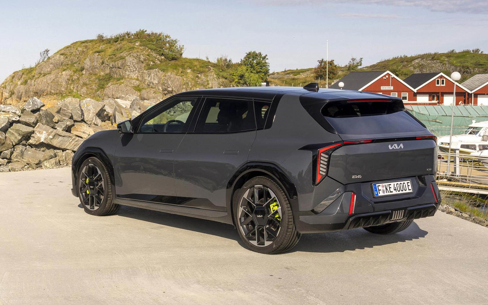 ���� Kia EV4 GT 