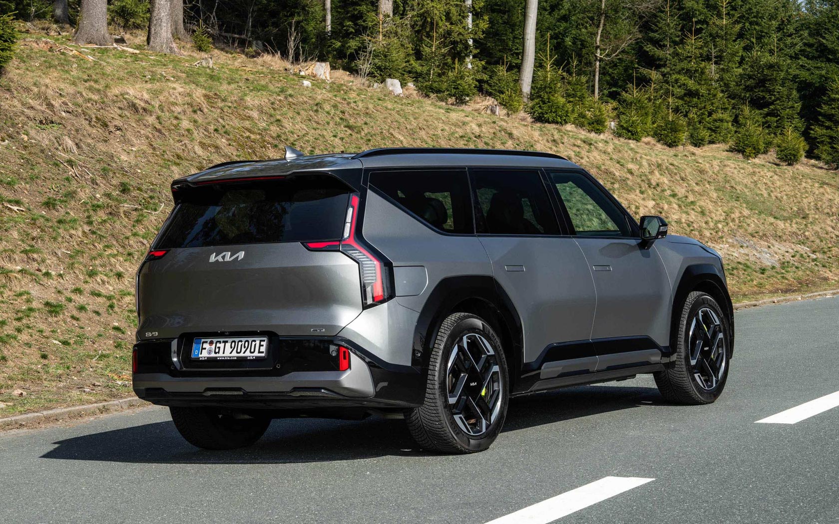 ���� Kia EV9 GT 