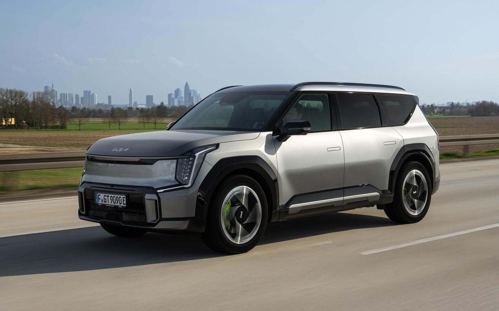 ���� Kia EV9 GT 