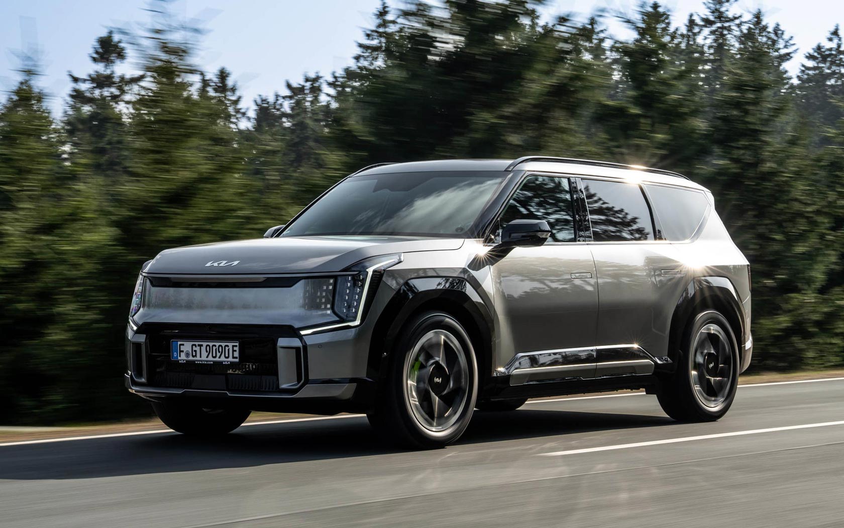 ���� Kia EV9 GT 
