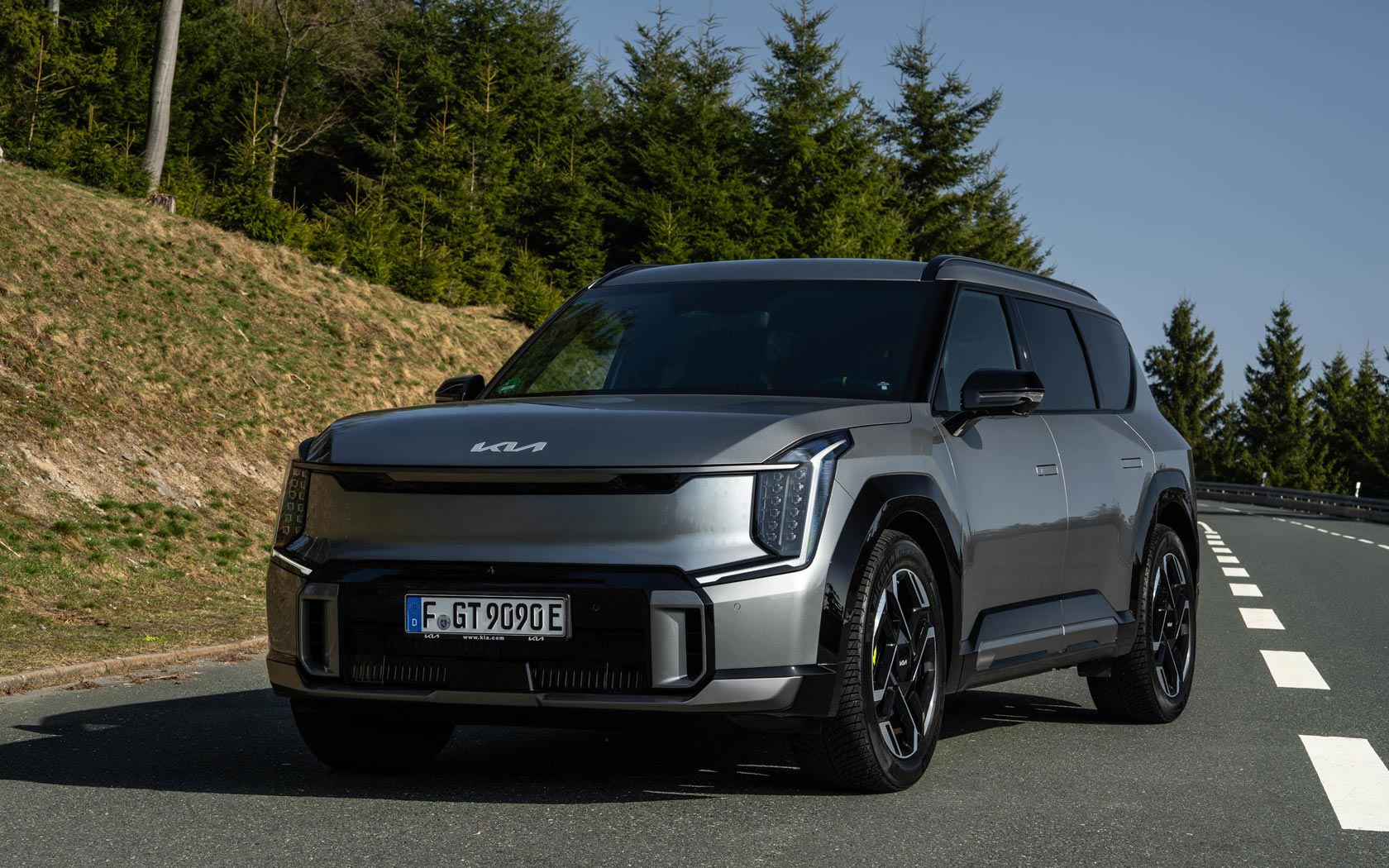 ���� Kia EV9 GT 