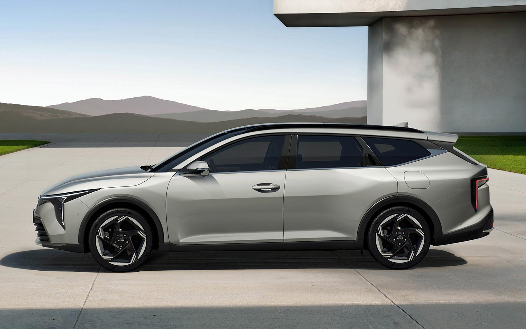 ���� Kia K4 Sportwagon 