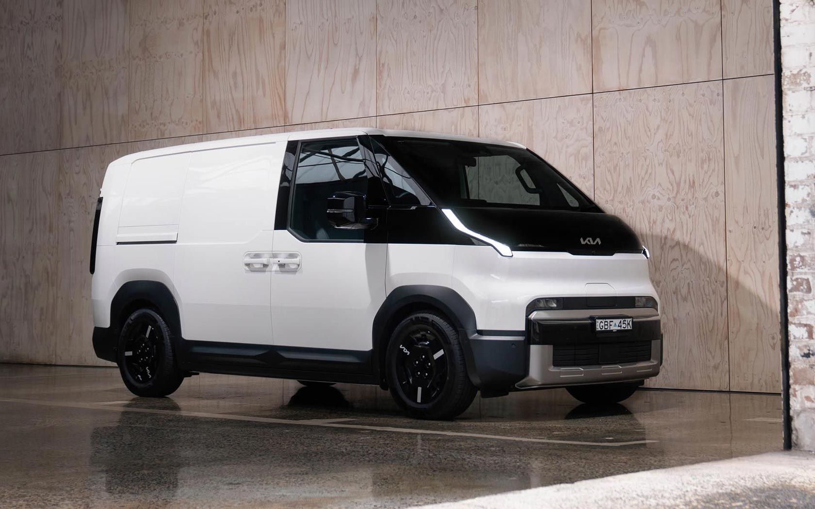 ���� Kia PV5 Cargo 
