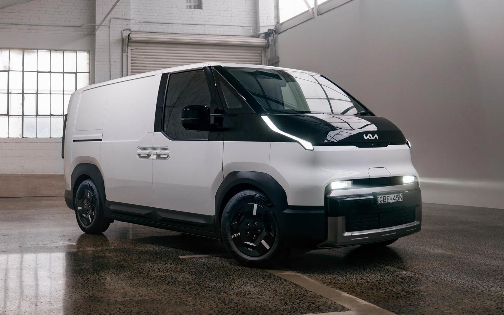 ���� Kia PV5 Cargo 