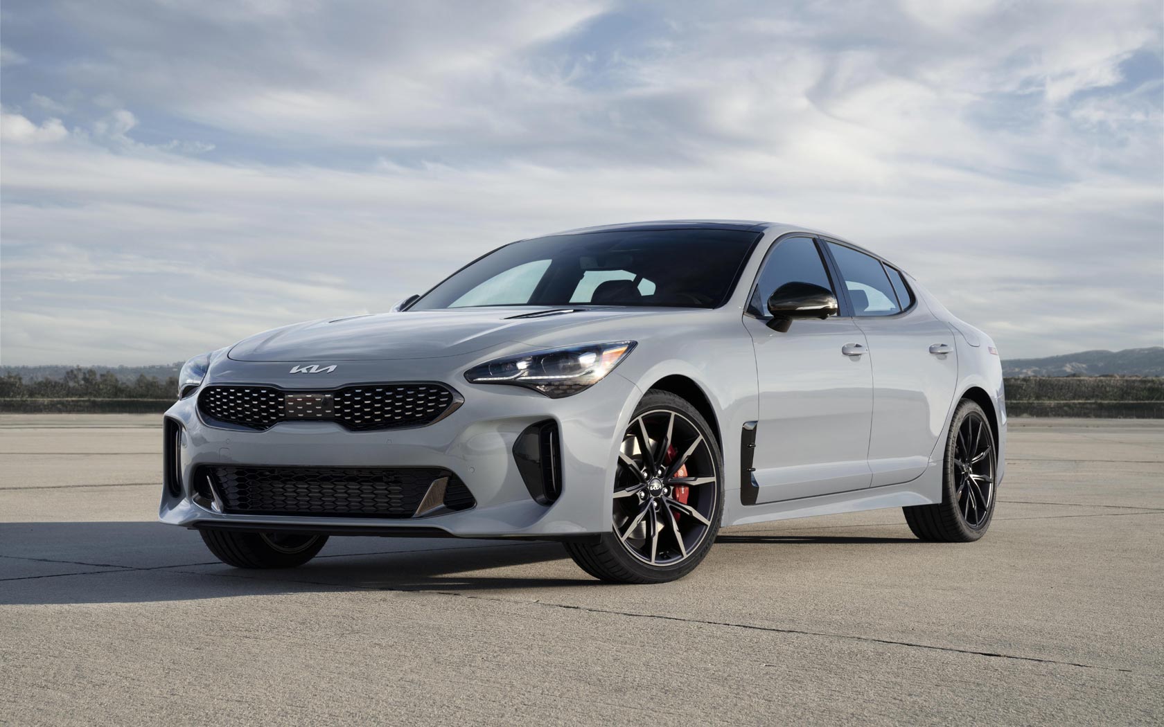 ���� Kia Stinger 