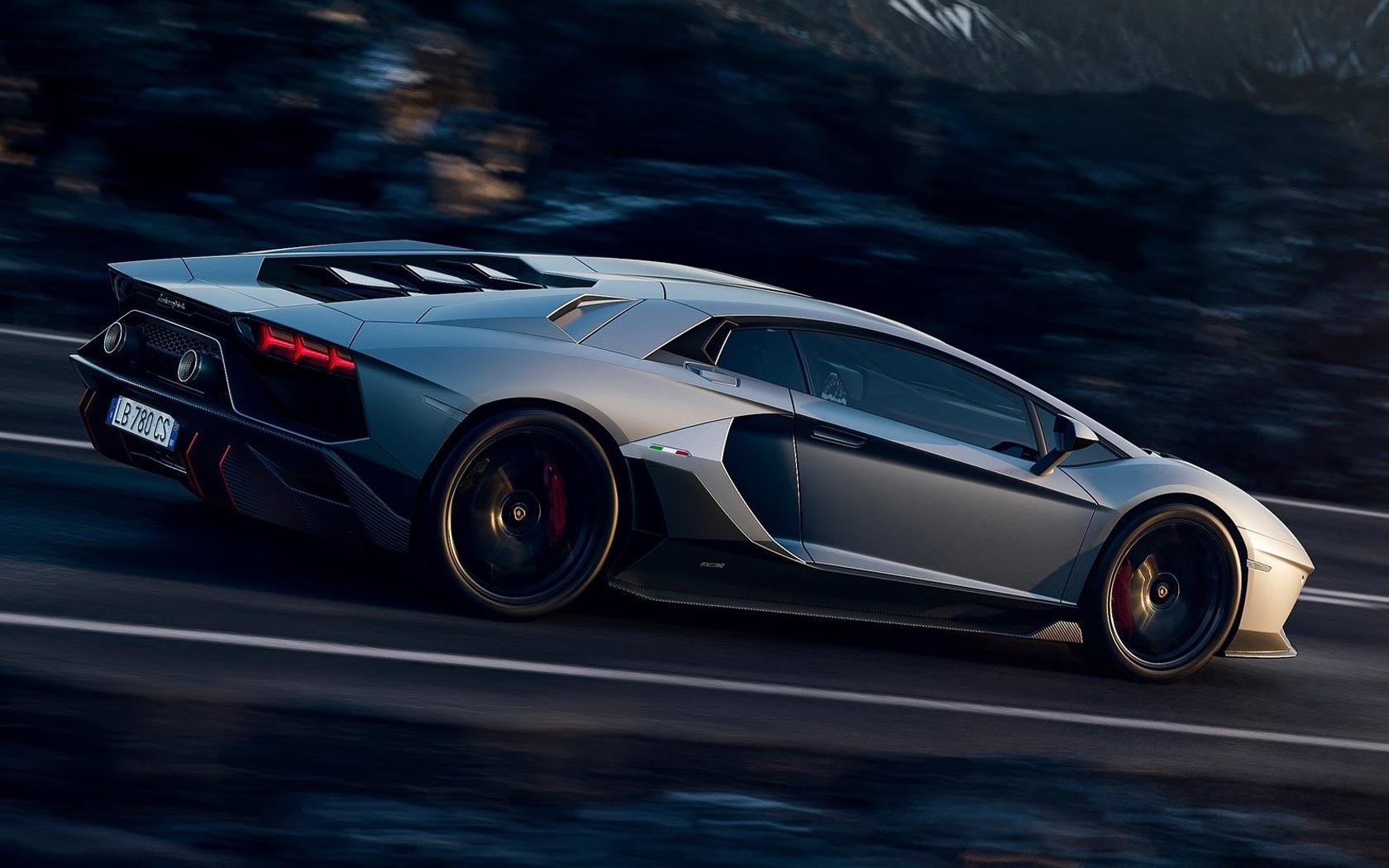  Lamborghini Aventador Ultimae 