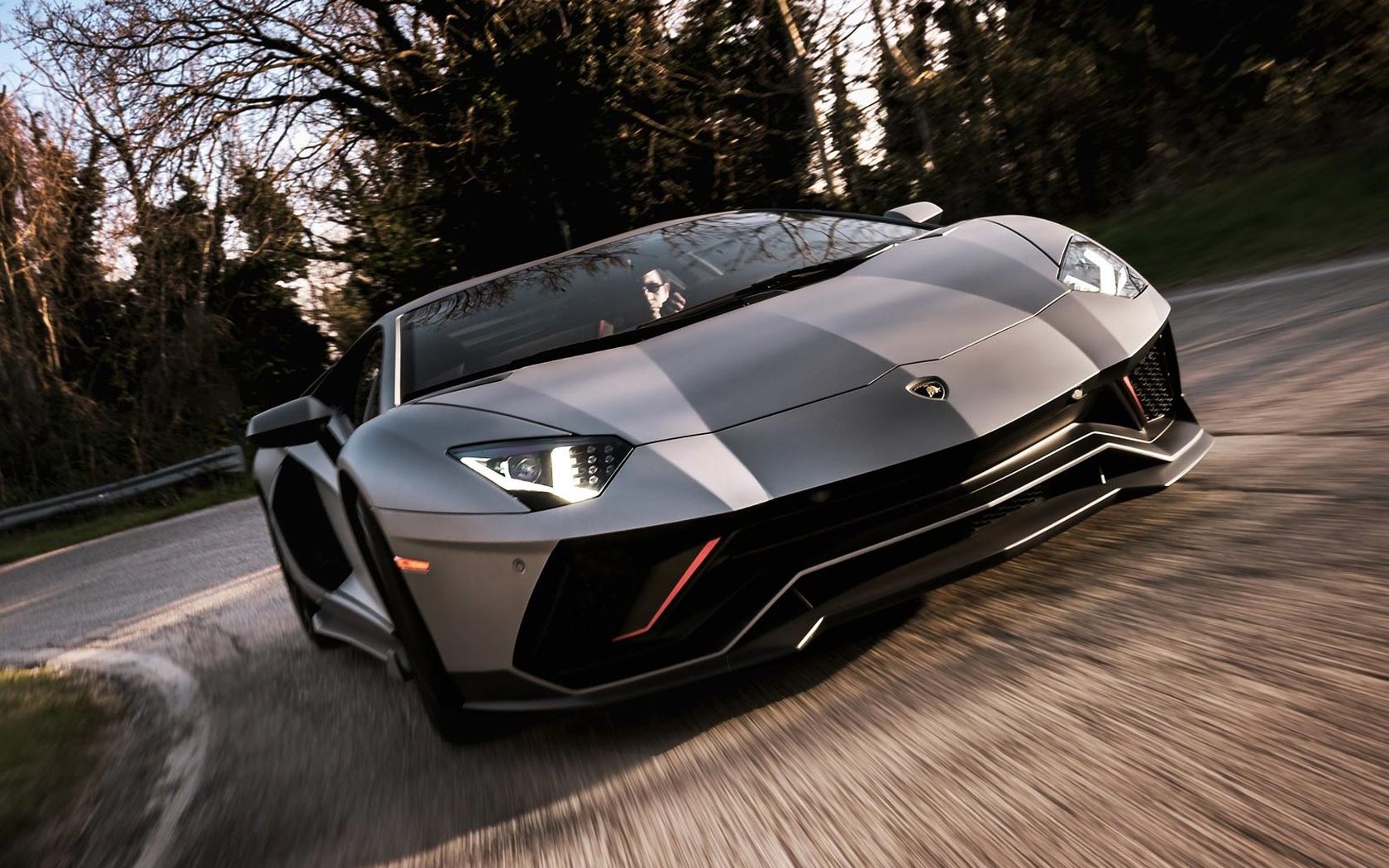  Lamborghini Aventador Ultimae 