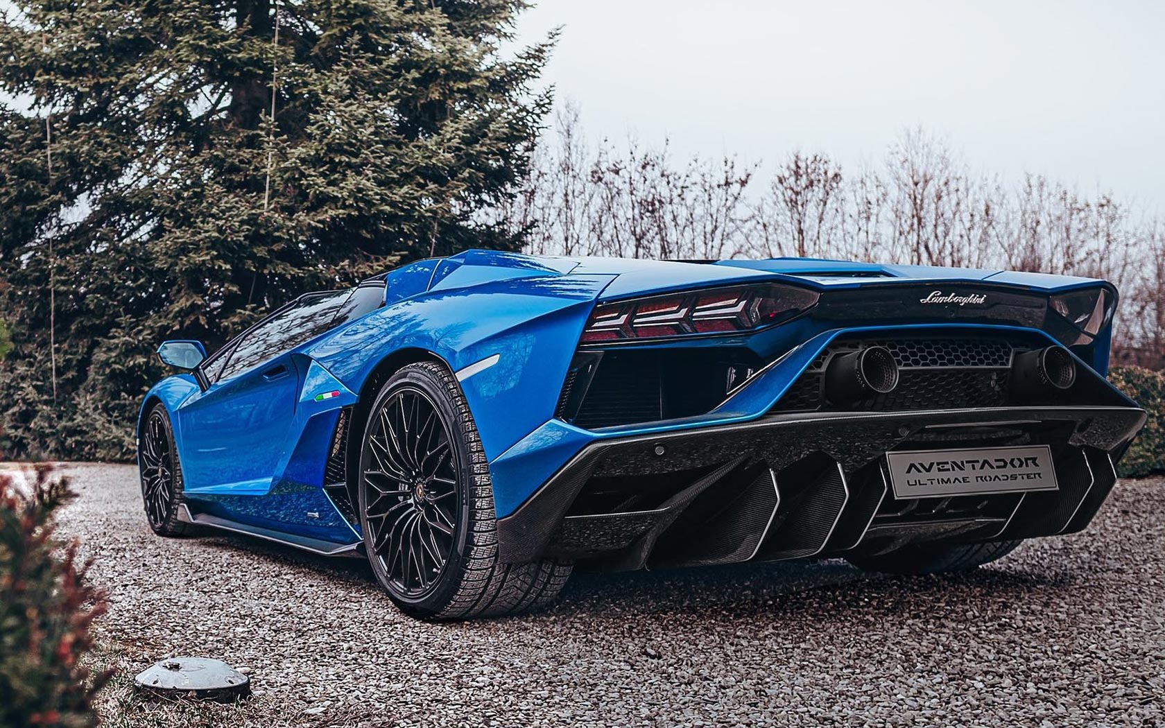  Lamborghini Aventador Ultimae Roadster 