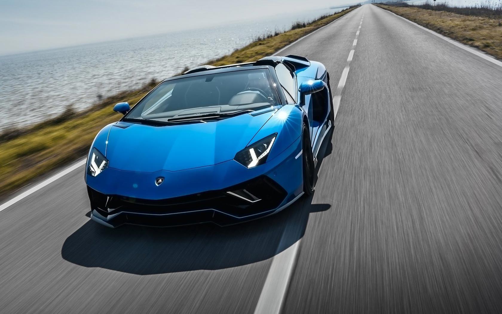  Lamborghini Aventador Ultimae Roadster 