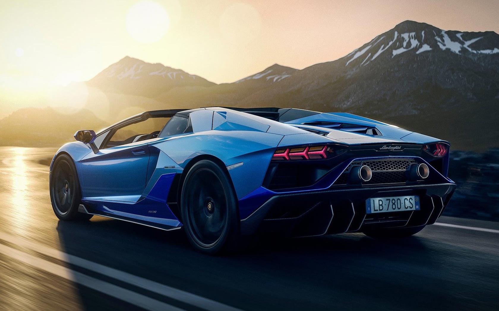 Lamborghini Aventador s 2021