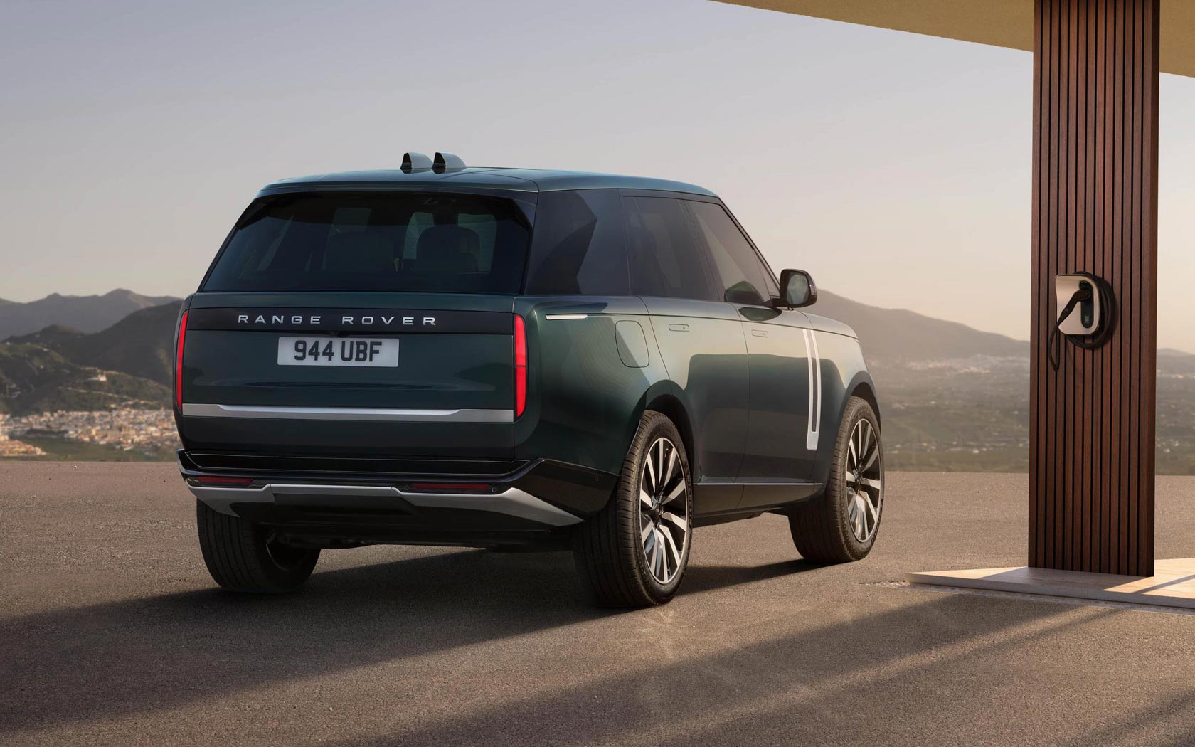 ���� Land Rover Range Rover Electric 