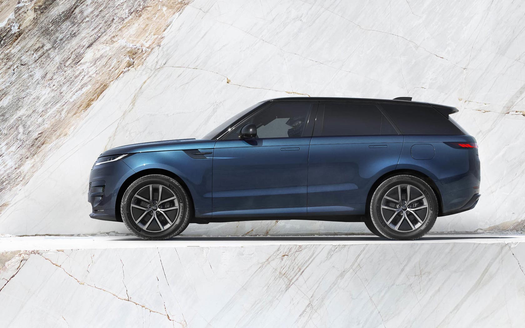 ���� Land Rover Range Rover Sport Electric 