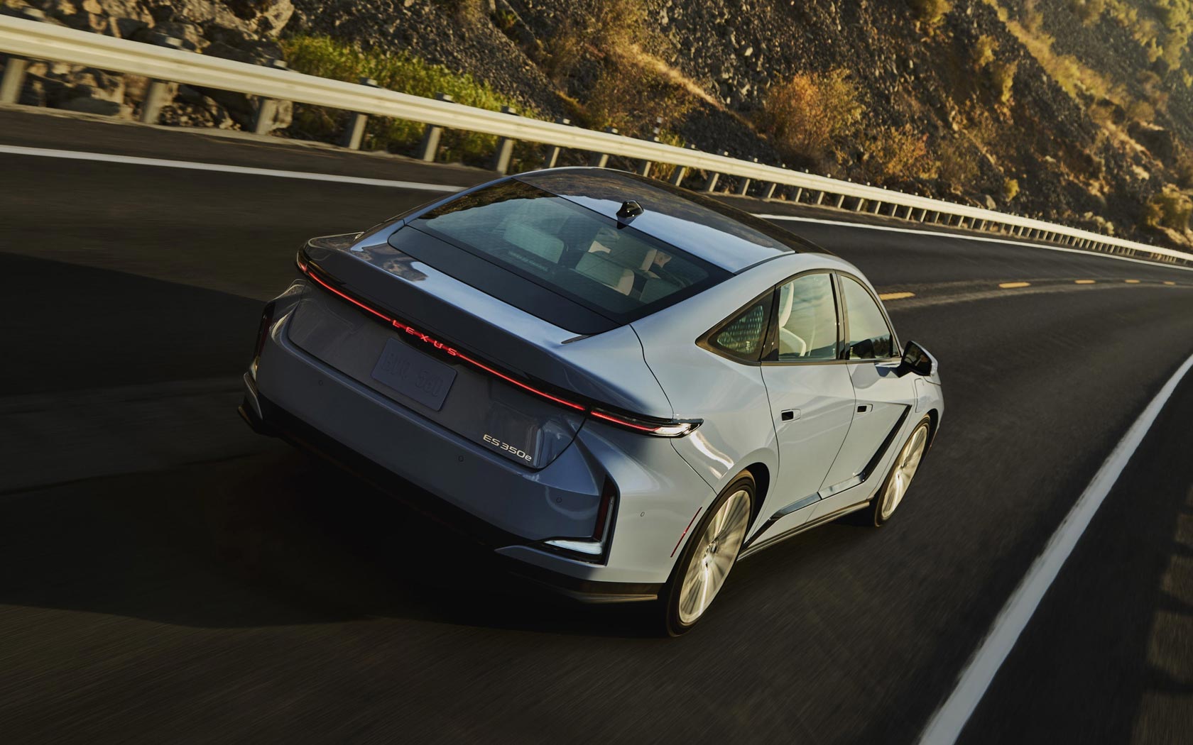 ���� Lexus ES 