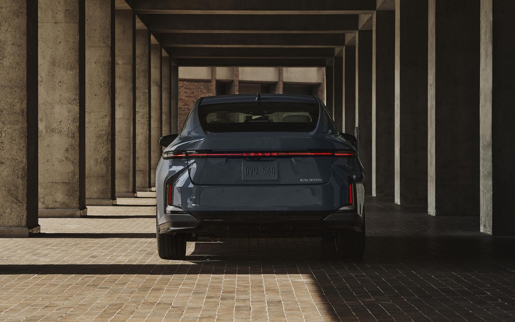 ���� Lexus ES 