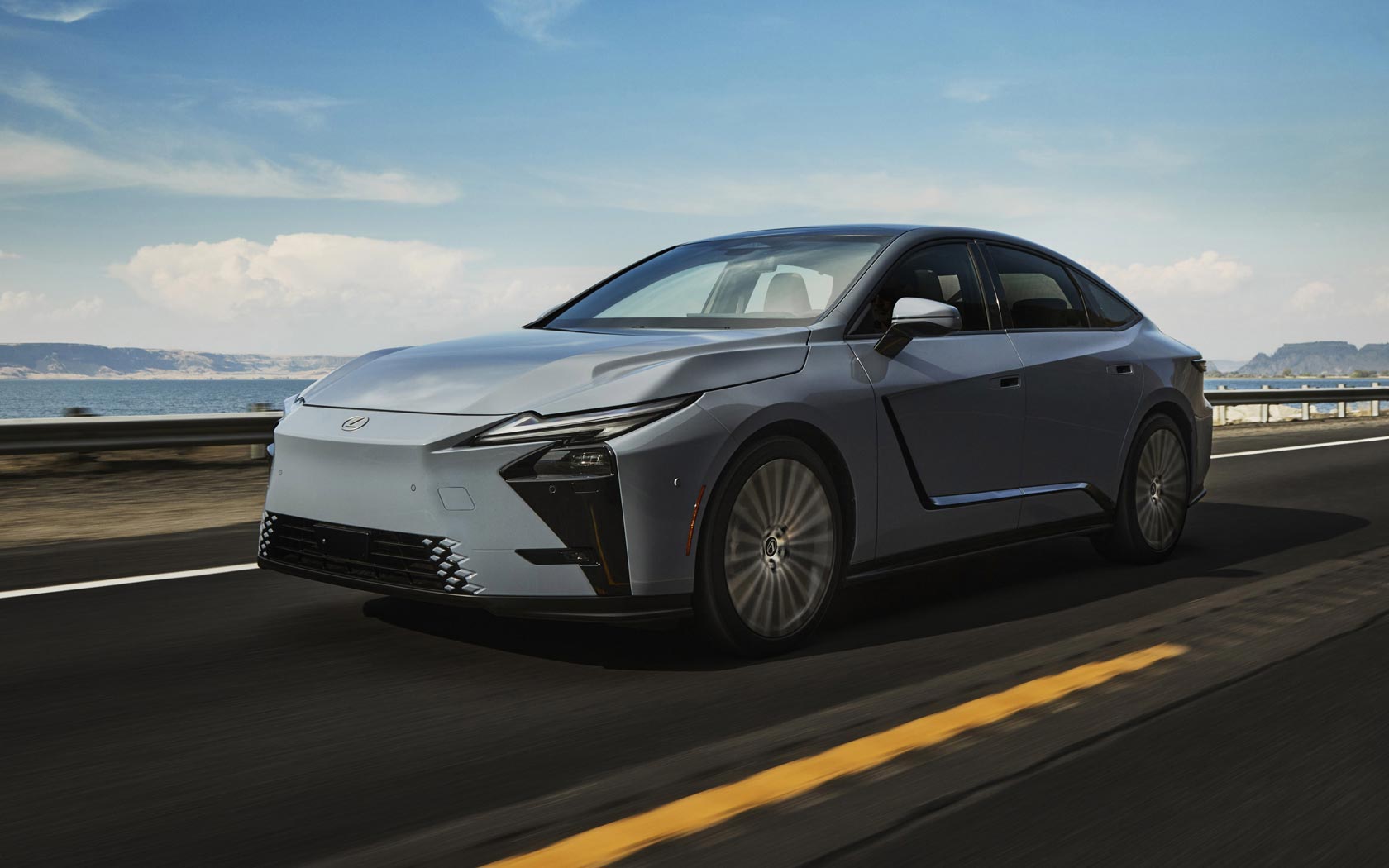 ���� Lexus ES 