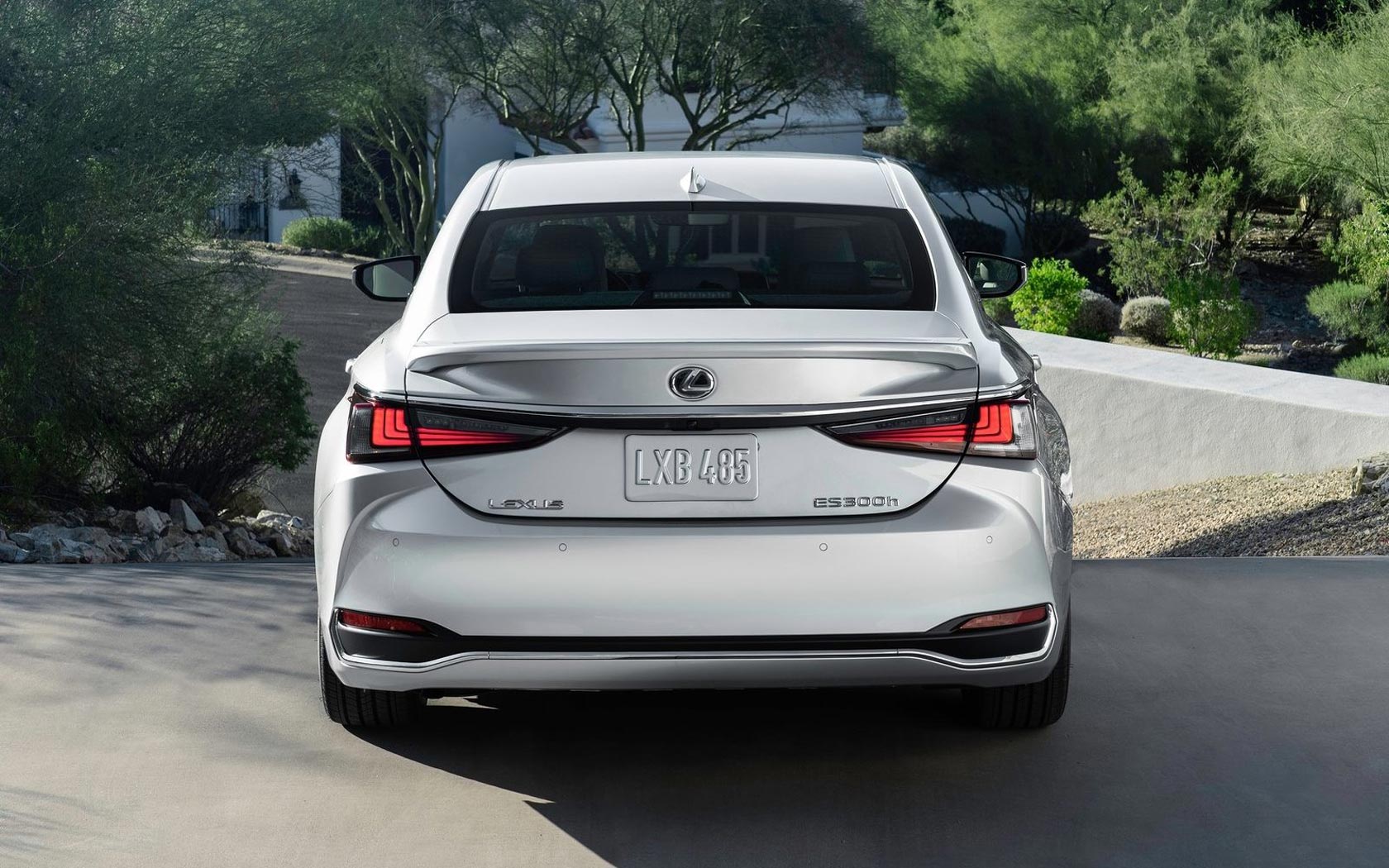 ���� Lexus ES (2021-2025)