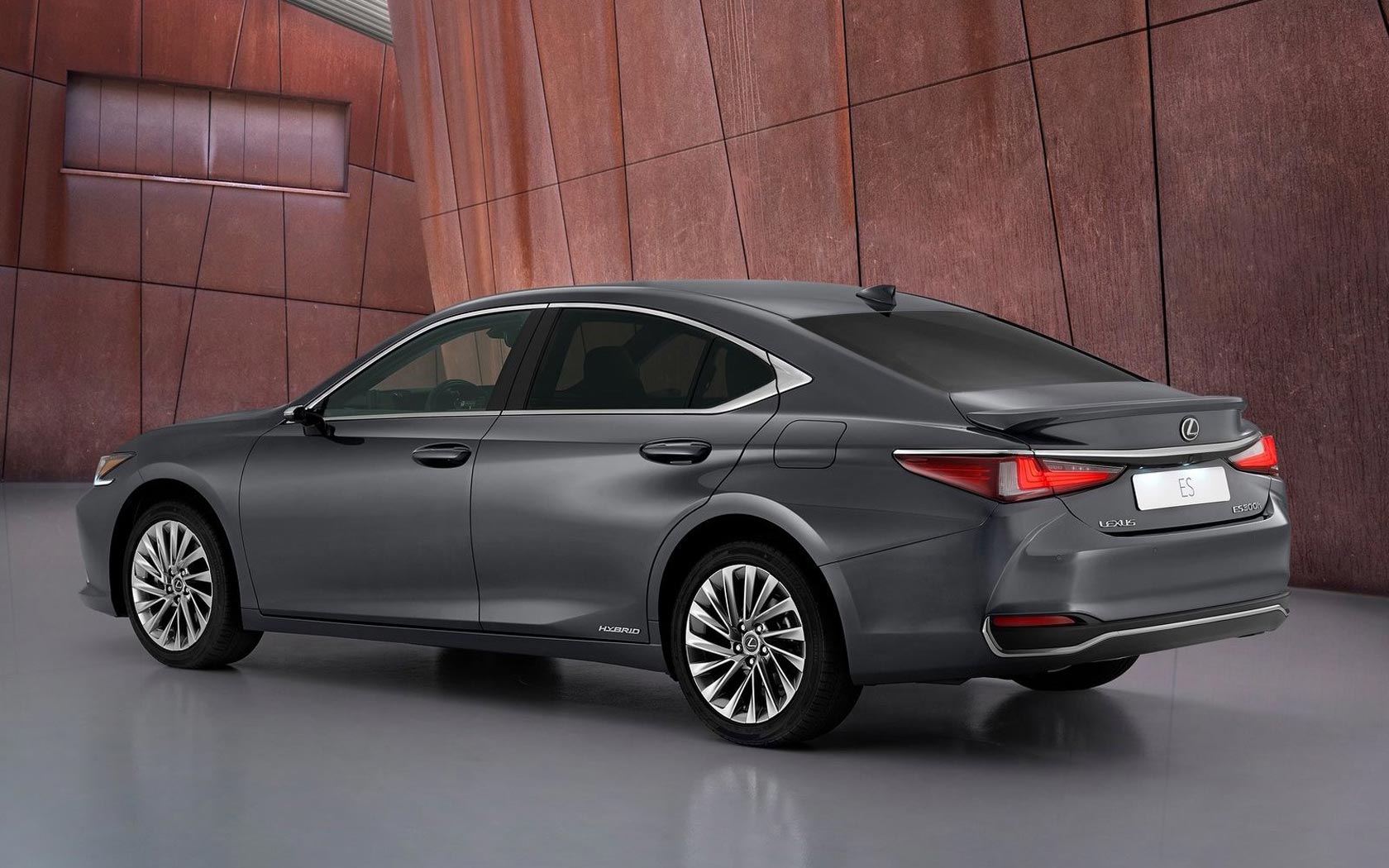���� Lexus ES (2021-2025)