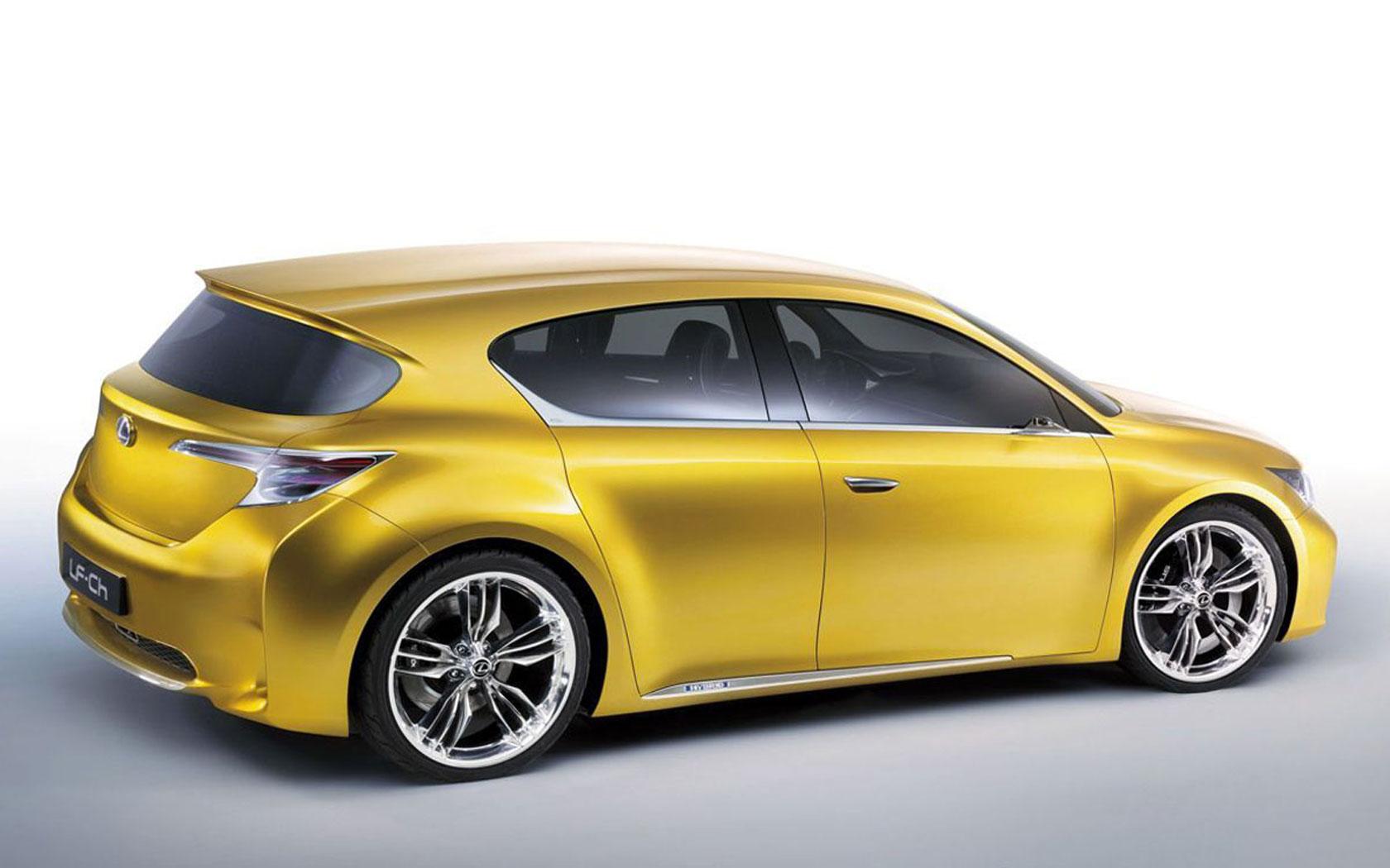  Lexus LF-Ch Concept 