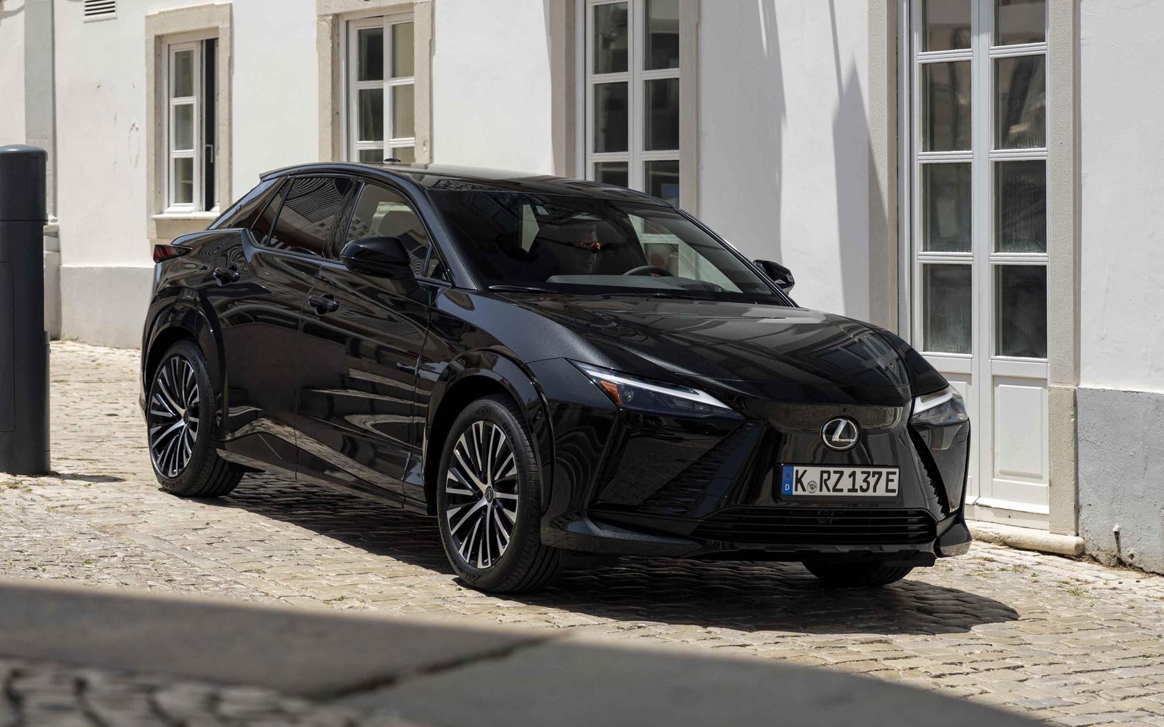  Lexus RZ 