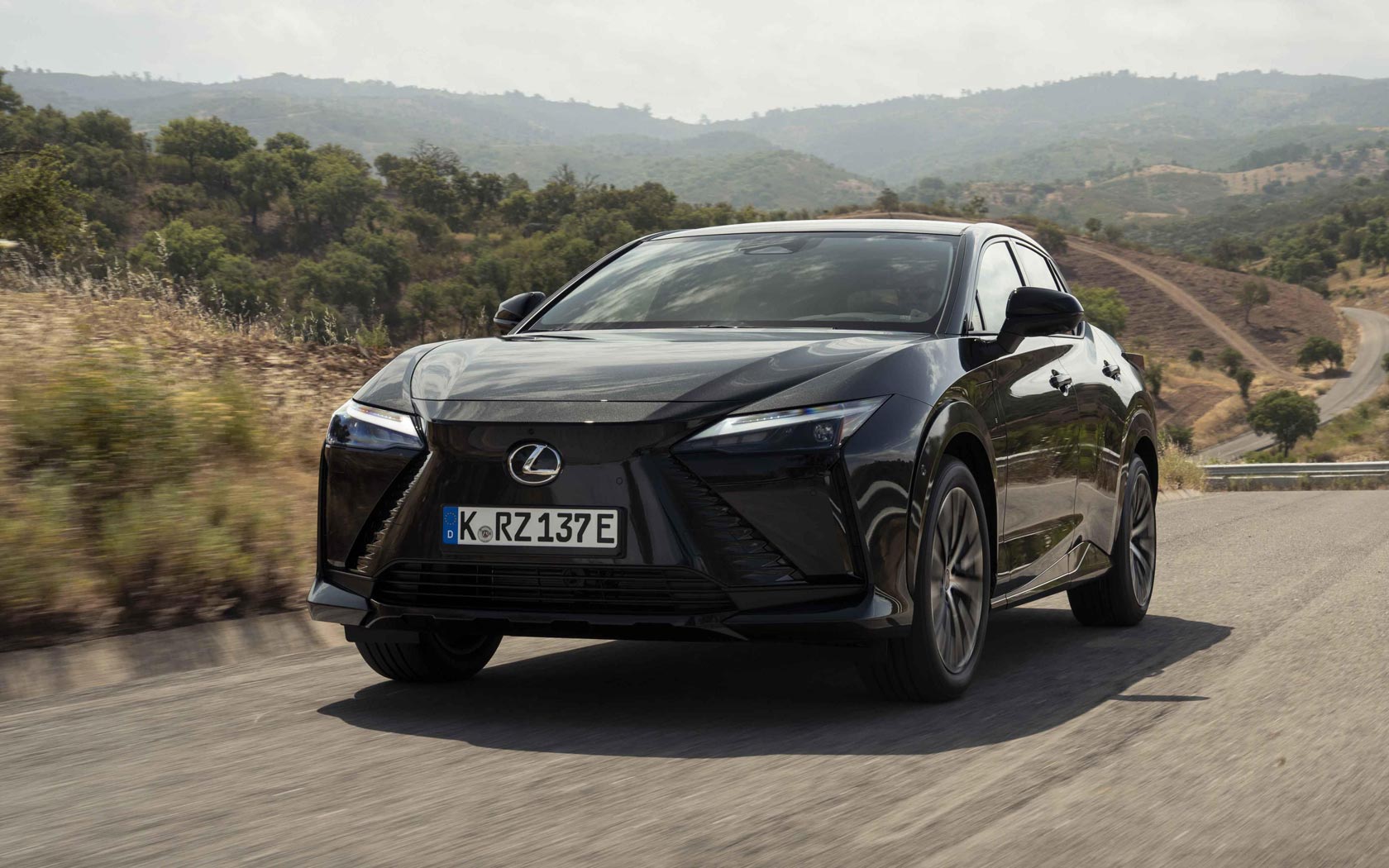  Lexus RZ 
