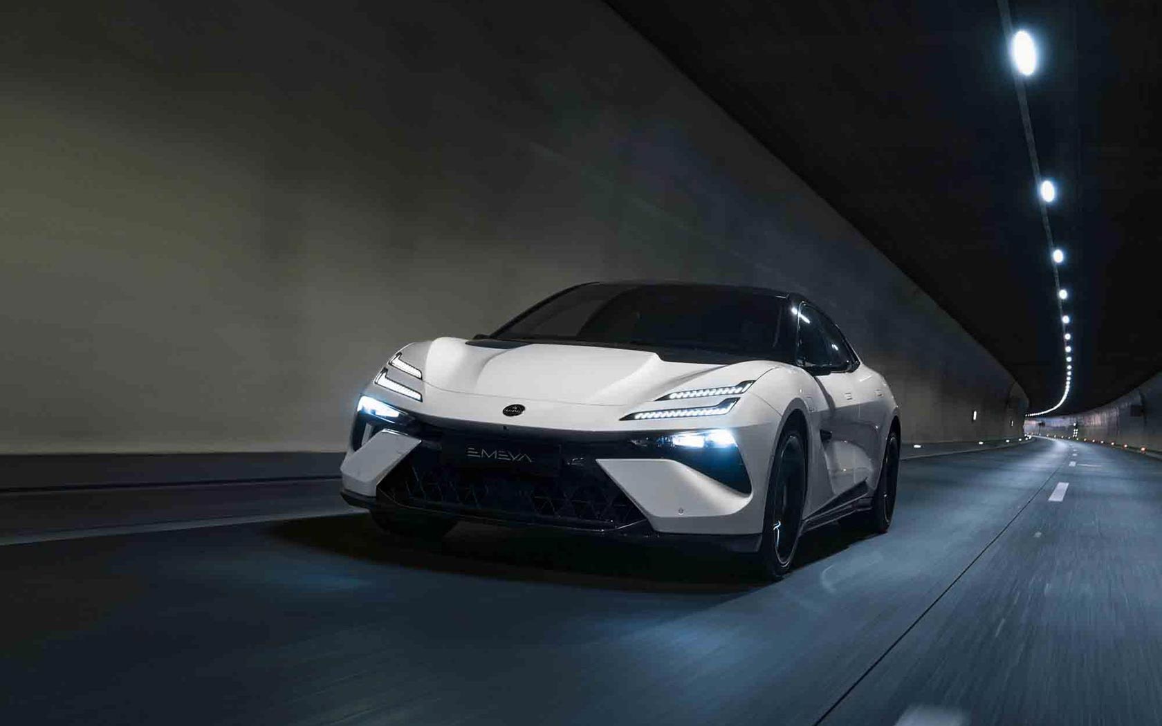  Lotus Emeya 