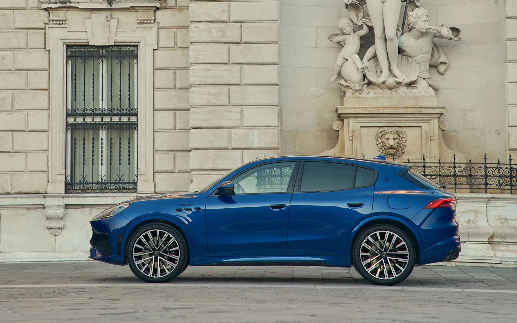 ���� Maserati Grecale 