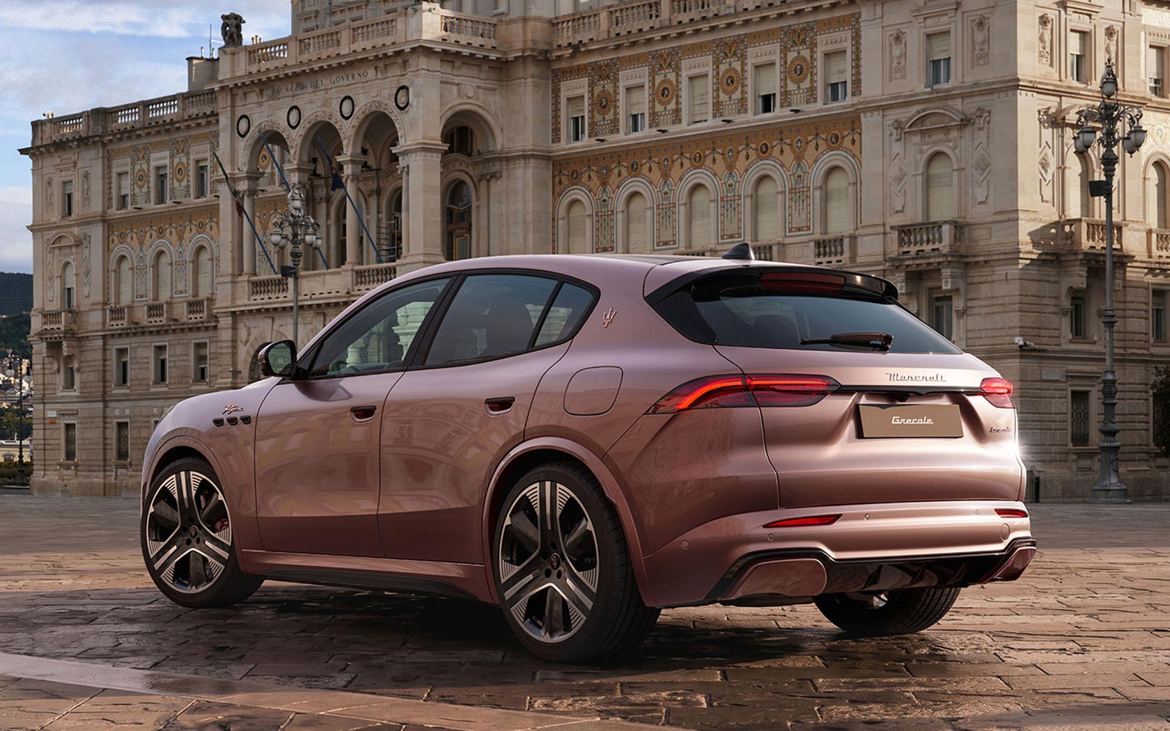 ���� Maserati Grecale Folgore 