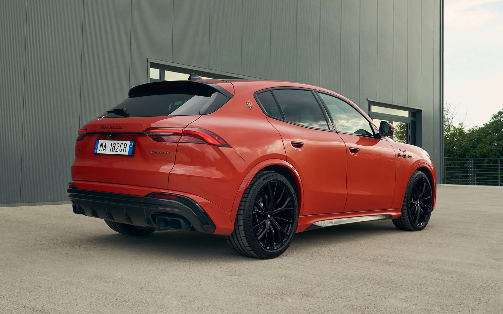 ���� Maserati Grecale Trofeo 