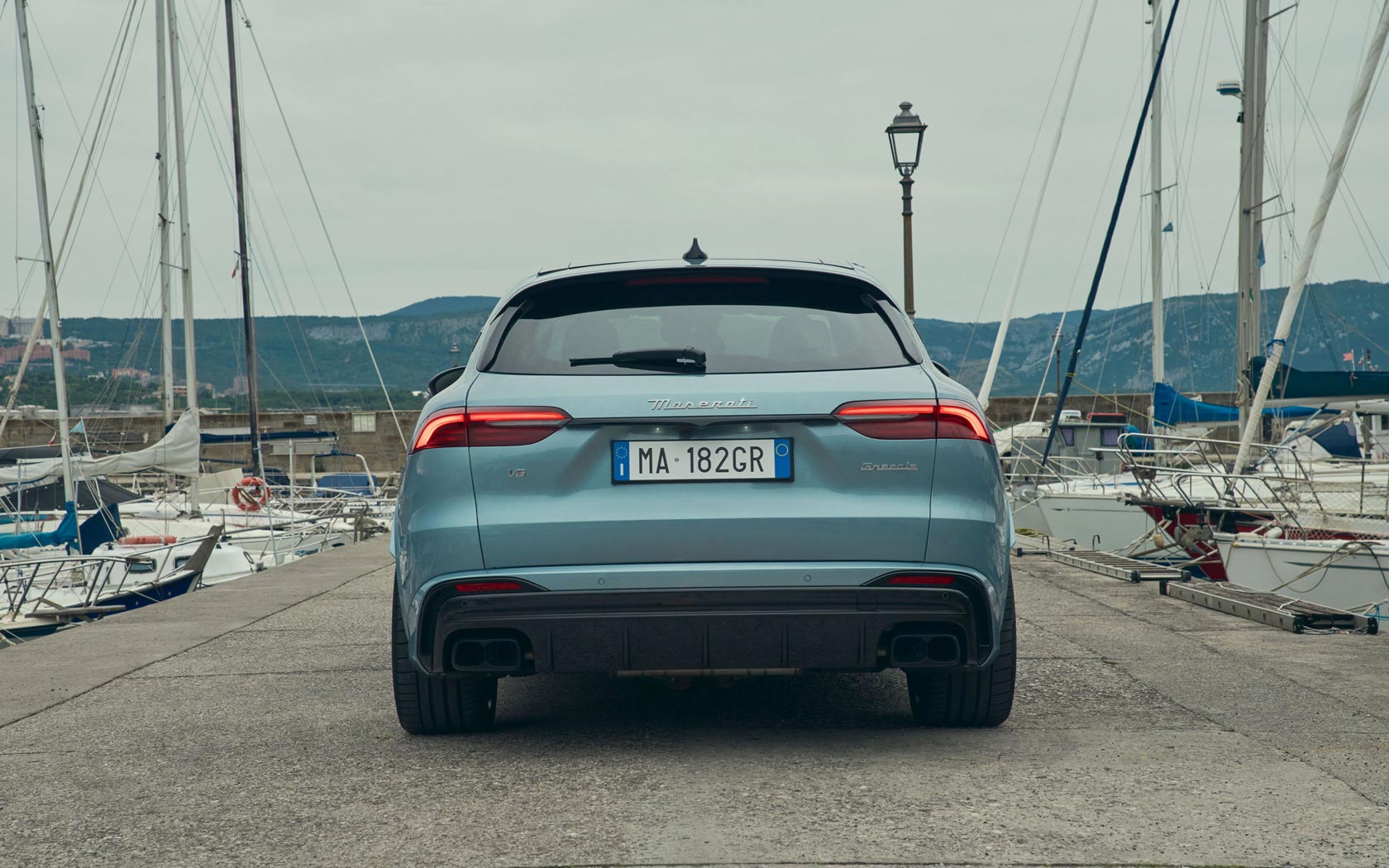 ���� Maserati Grecale Trofeo 