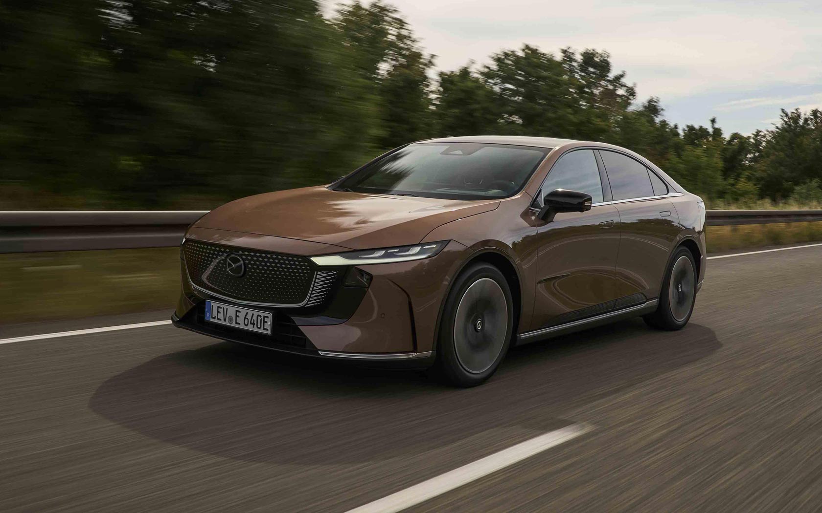 Mazda 6e 