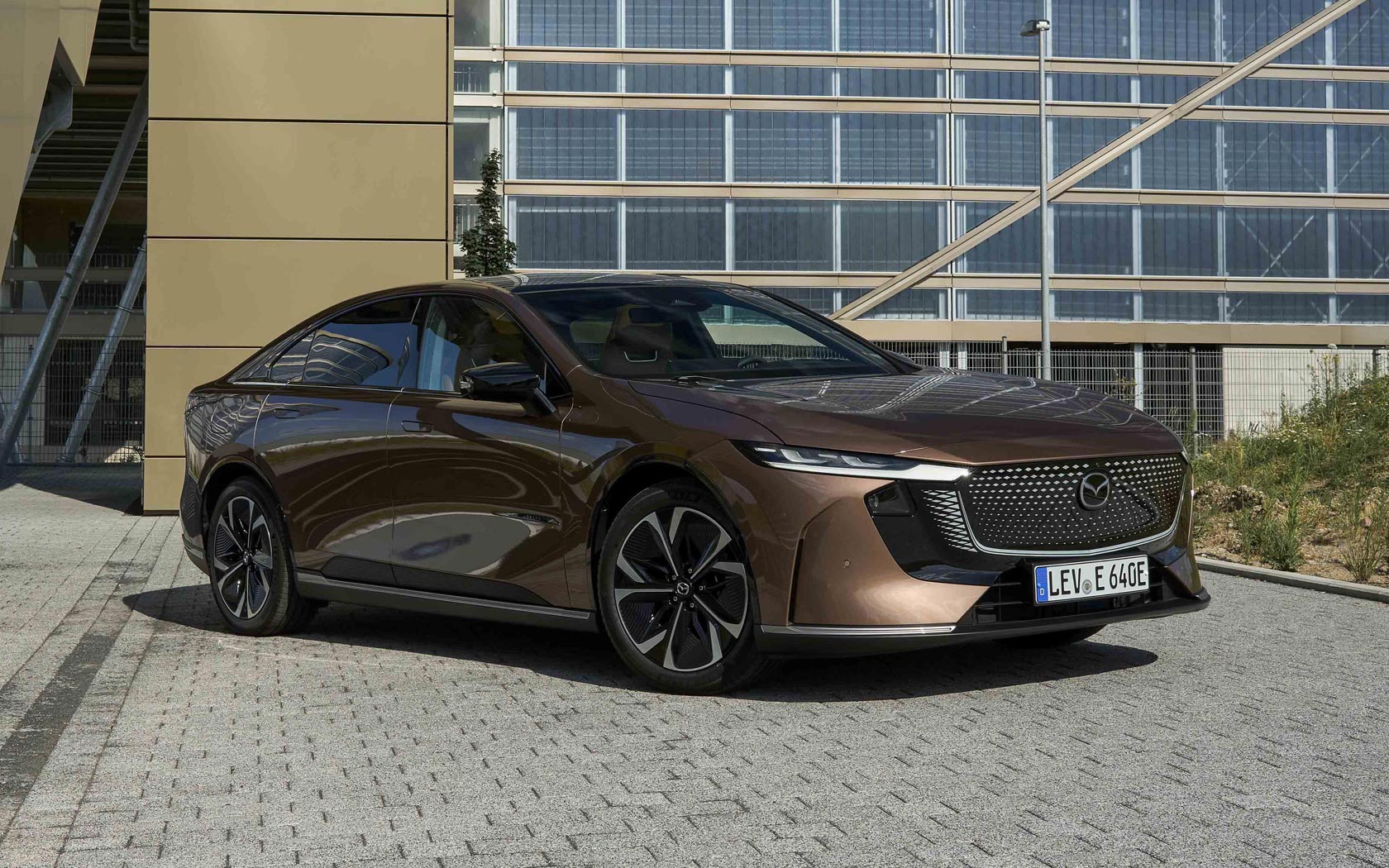 Mazda 6e 