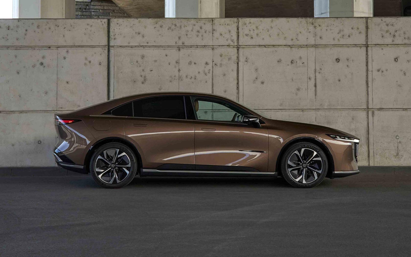 Mazda 6e 